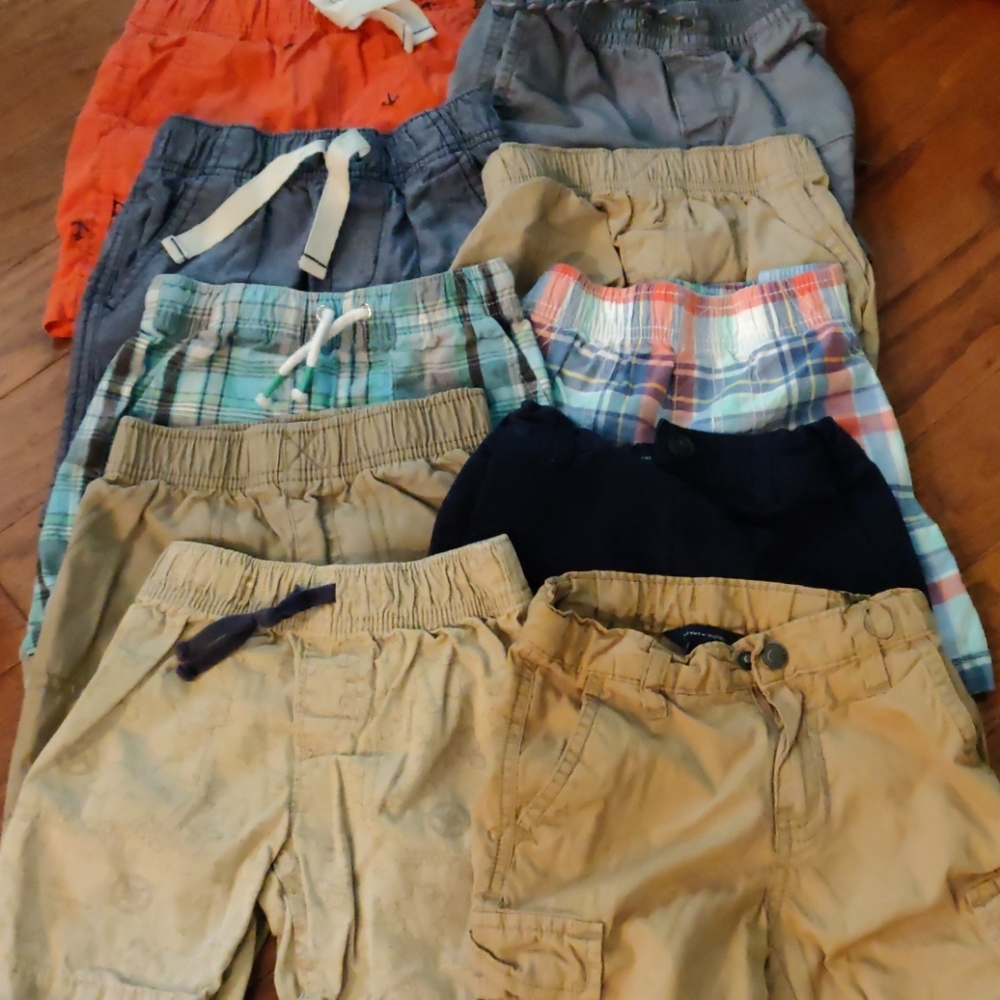 10 pairs of (3T) shorts